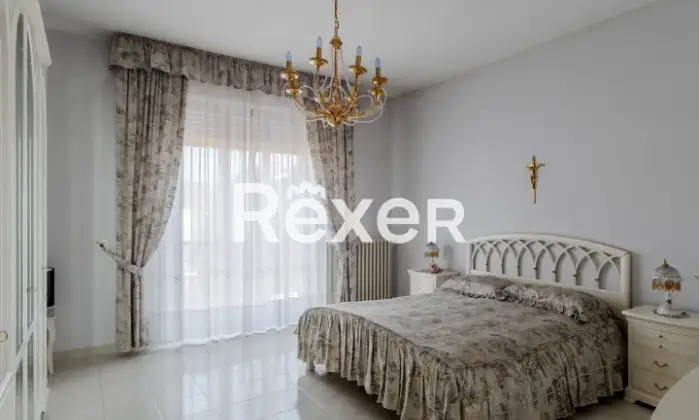 Rexer-NICHELINO-Nichelino-Ampio-appartamento-ristrutturato-CameraDaLetto