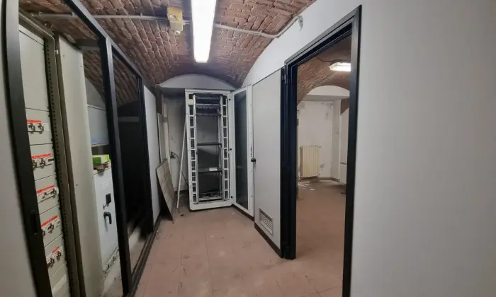 Rexer-MILANO-Ex-filiale-Bancaria-in-vendita-a-Milano-Altro