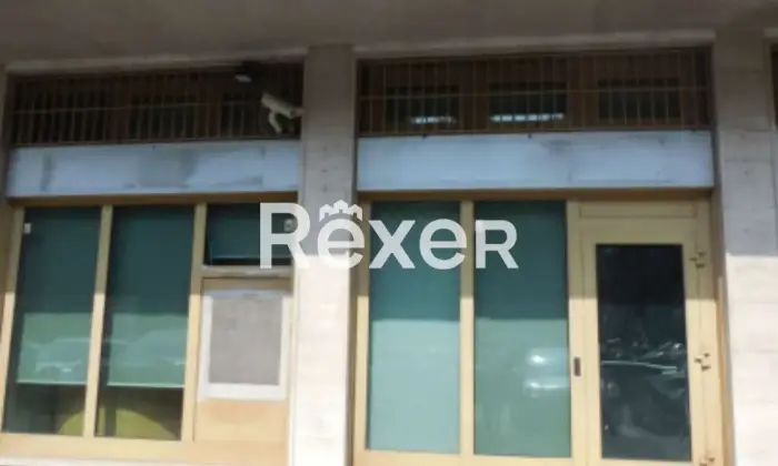Rexer-MONZA-Ex-Filiale-Bancaria-in-vendita-a-Monza-Altro