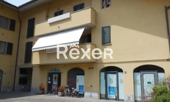 Rexer-VIMERCATE-Vimercate-MB-Ex-filiale-bancaria-disposta-ai-piani-terra-e-interrato-Altro