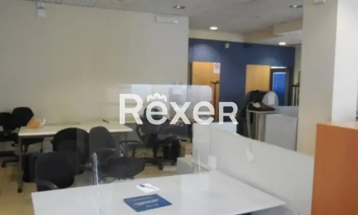 Rexer-PAVIA-Pavia-PV-Ex-filiale-bancaria-ai-piani-terra-e-interrato-mq-Altro