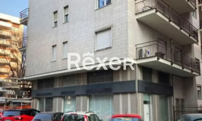 Rexer-TORINO-Ex-filiale-bancaria-al-piano-terra-e-interrato-con-autorimesse-mq-Altro