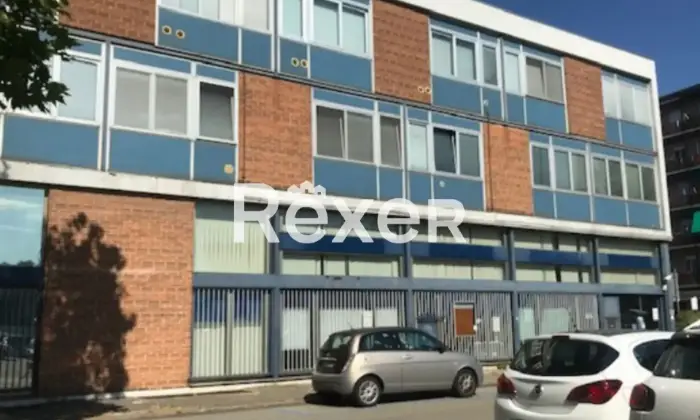 Rexer-PAVIA-Pavia-PV-Ex-filiale-bancaria-ai-piani-terra-e-interrati-Terrazzo