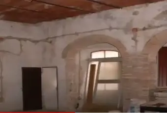 Rexer-Foligno-Rustico-in-vendita-in-Piazza-Umberto-I-a-Pale-Foligno-Garage