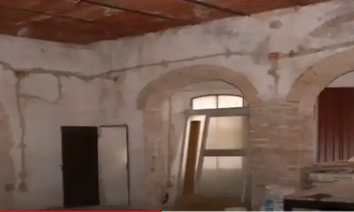 Rexer-Foligno-Rustico-in-vendita-in-Piazza-Umberto-I-a-Pale-Foligno-Garage