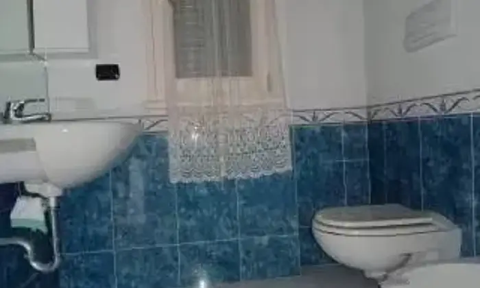 Rexer-Viareggio-Vendesi-appartamento-in-Via-Salvo-Dacquisto-a-VIAREGGIO-Bagno