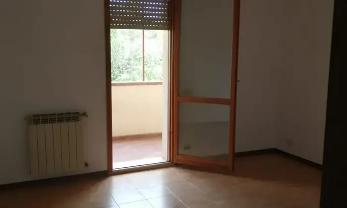 Rexer-Pomarance-Vendesi-appartamento-in-Via-Del-Gallerone-a-POMARANCE-ALTRO