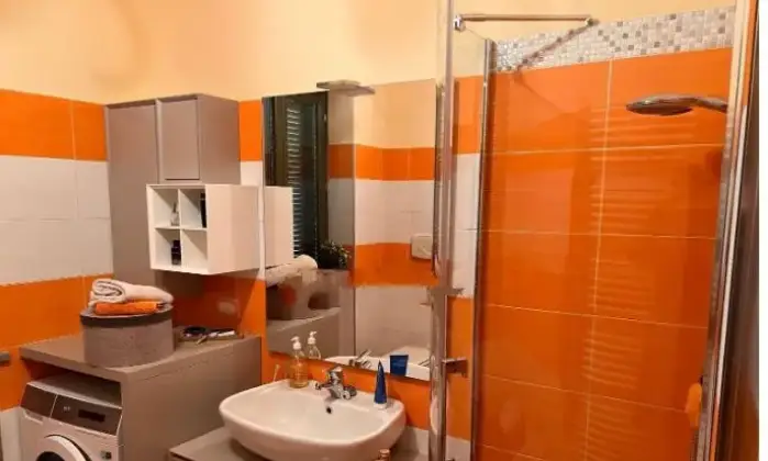 Rexer-Cavour-Appartamento-in-vendita-in-via-Dante-Alighieri-Cavour-BAGNO