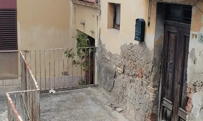 Rexer-Lanciano-Casa-indipendente-in-vendita-in-contrada-Torre-Marino-a-Lanciano-Terrazzo