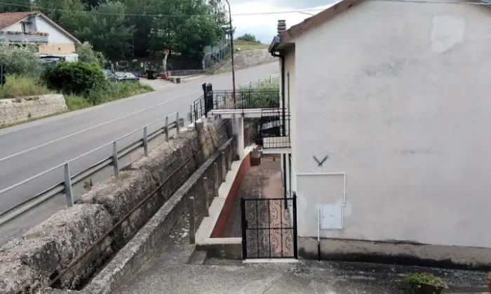 Rexer-Lanciano-Casa-indipendente-in-vendita-in-contrada-Torre-Marino-a-Lanciano-Terrazzo