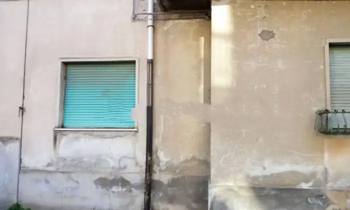 Rexer-Palmi-Vendesi-Bilocale-da-ristrutturare-in-Via-Rodi-a-Palmi-Altro