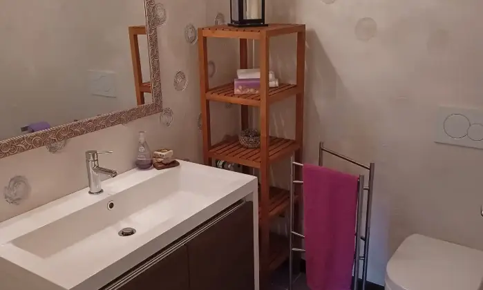 Rexer-Pratovecchio-Stia-ANTICO-CASALE-RISTRUTTURATO-in-via-Casalino-borgo-frazione-di-Pratovecchio-Stia-Bagno