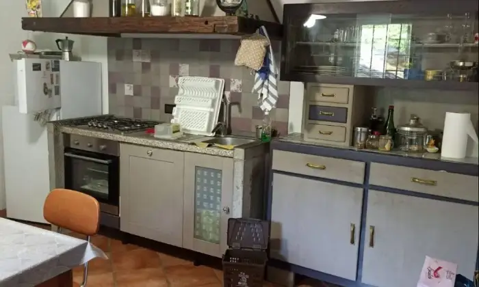 Rexer-Alto-Reno-Terme-Vendesi-Villa-a-schiera-in-Molino-di-TognarinoAlto-Reno-Terme-Cucina