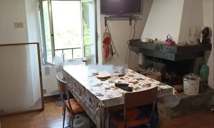 Rexer-Alto-Reno-Terme-Vendesi-Villa-a-schiera-in-Molino-di-TognarinoAlto-Reno-Terme-Cucina
