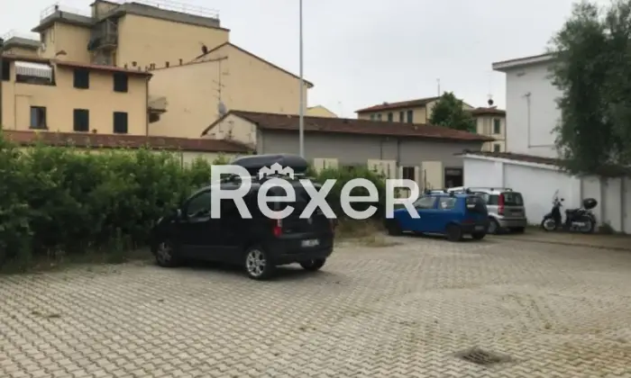Rexer-FIRENZE-Autorimessa-scoperta-mq-Giardino