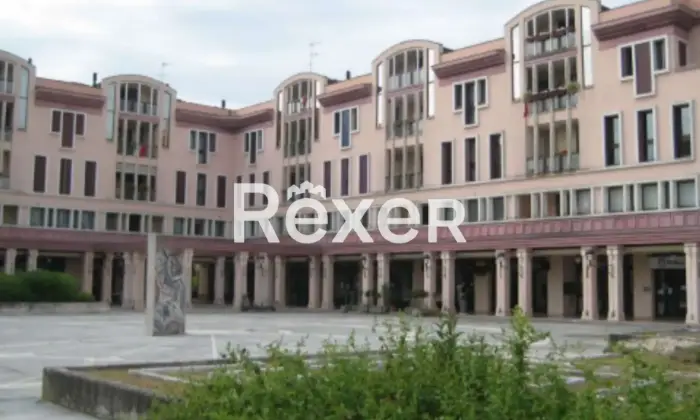 Rexer-ABANO-TERME-Ex-Filiale-Bancaria-in-vendita-a-Abano-Terme-Terrazzo