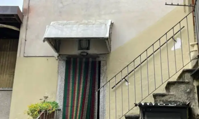 Rexer-Lasnigo-Terratetto-plurifamiliare-via-della-Pace-Lasnigo-Garage