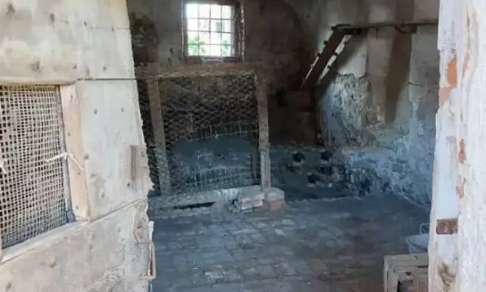 Rexer-Boves-Rustico-in-vendita-in-via-Santuario-a-Boves-Garage