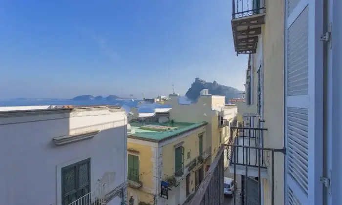 Rexer-Ischia-Appartamento-in-vendita-via-Seminario-Centro-Ischia-ALTRO