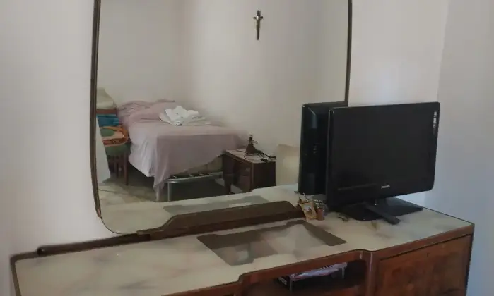 Rexer-Gaggi-CasaIndipendente-in-Via-Roma-Gaggi-Bagno