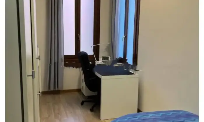 Rexer-Padova-Trilocale-Lungargine-del-Piovego-Portello-Ospedali-Padova-CameraDaLetto