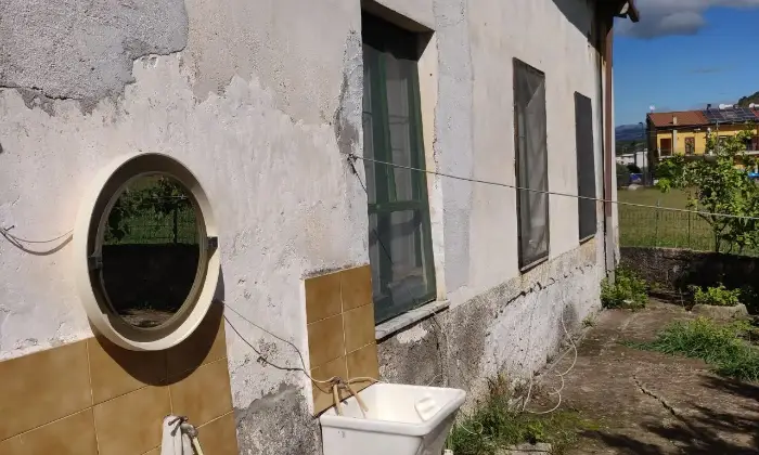 Rexer-Castelnuovo-Cilento-Villa-indipendente-unifamiliare-da-ristrutturare-a-Castelnuovo-Cilento-Giardino