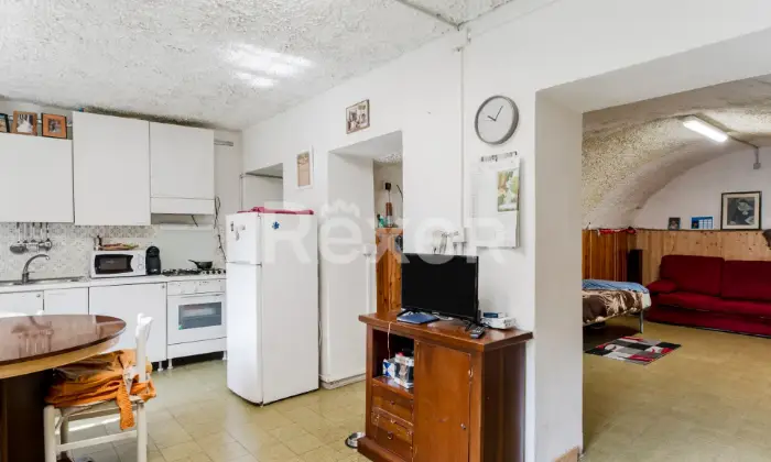 Rexer-Pasturo-Appartamento-a-Pasturo-Tranquillit-e-Comfort-nel-Cuore-della-Valsassina-CUCINA