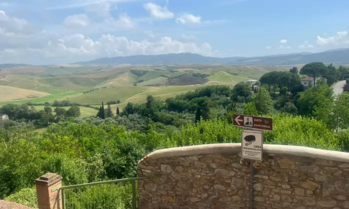 Rexer-Terricciola-Villetta-indipendente-al-grezzo-in-via-delle-Ripe-a-Terricciola-TERRAZZO