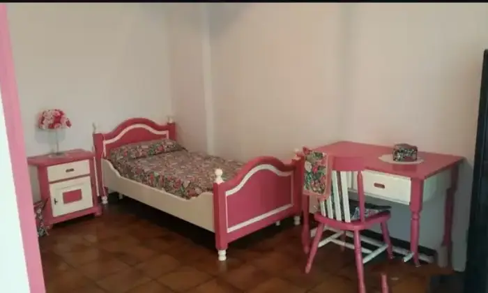 Rexer-Nuoro-Appartamento-in-Via-Lombardia-angolo-Via-VenetoNUORO-NU-CameraDaLetto