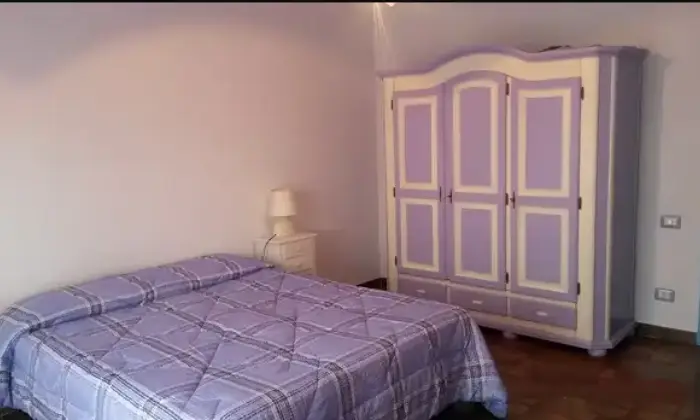 Rexer-Nuoro-Appartamento-in-Via-Lombardia-angolo-Via-VenetoNUORO-NU-CameraDaLetto