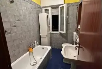 Rexer-Terni-Vendesi-appartamento-in-VIA-Mario-Pratesi-a-TERNI-Bagno