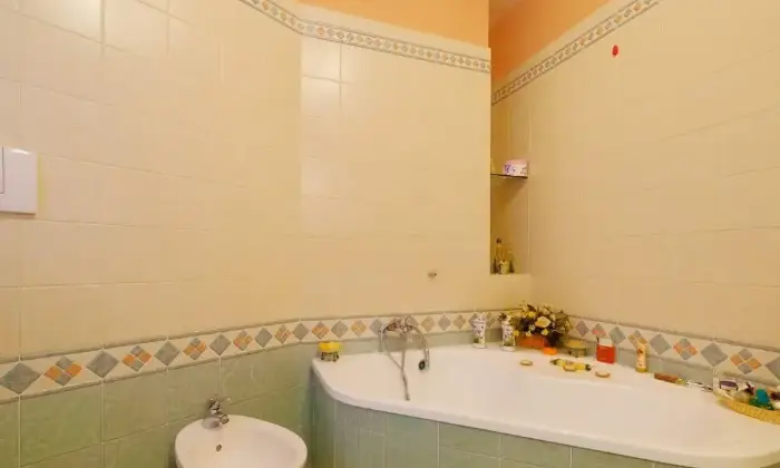Rexer-Asciano-Villa-in-vendita-in-viale-I-Maggio-Asciano-BAGNO