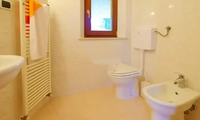 Rexer-Asciano-Villa-in-vendita-in-viale-I-Maggio-Asciano-BAGNO