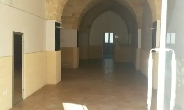 Rexer-Brindisi-Centro-Locale-Commerciale-o-Studio-Medico-mq-Altro