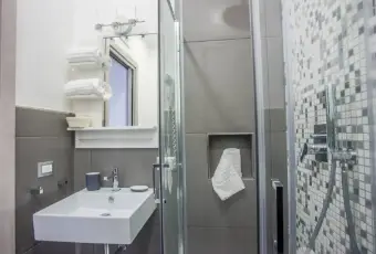 Rexer-Napoli-Casa-Vacanza-Mergellina-Zona-Mare-Bagno