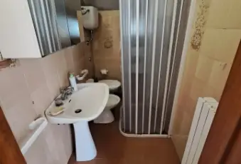 Rexer-Fermo-Deliziosa-mansarda-al-mare-Bagno