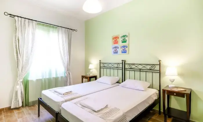 Rexer-Diamante-Casa-Vacanza-CameraDaLetto