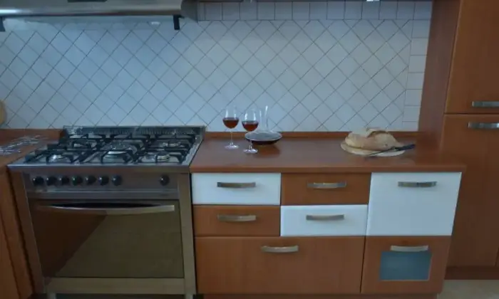 Rexer-Lentella-Vendesi-villa-in-Via-Giovannelli-a-Lentella-Cucina