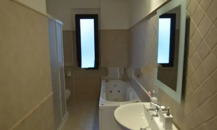 Rexer-Lentella-Vendesi-villa-in-Via-Giovannelli-a-Lentella-Bagno