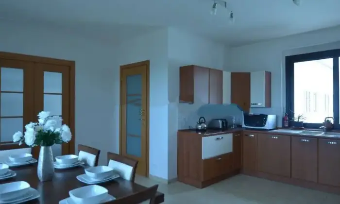 Rexer-Lentella-Vendesi-villa-in-Via-Giovannelli-a-Lentella-Cucina