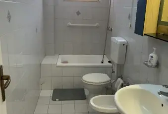 Rexer-Messina-Affittasi-stanza-a-studenti-o-lavoratori-Bagno