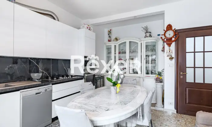 Rexer-NICHELINO-Nichelino-via-Juvarra-Trilocale-attualmente-locato-in-ottimo-stato-interno-Tipo-C-Cucina