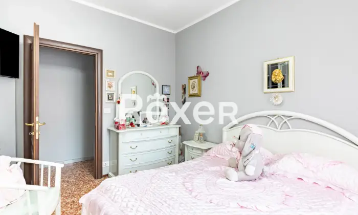 Rexer-NICHELINO-Nichelino-via-Juvarra-Trilocale-attualmente-locato-in-ottimo-stato-interno-Tipo-C-CameraDaLetto