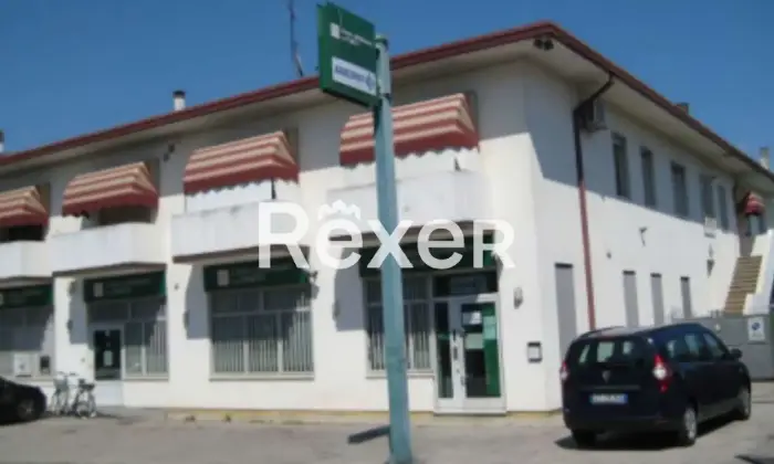 Rexer-PADOVA-Ex-filiale-bancaria-in-vendita-a-Padova-Terrazzo
