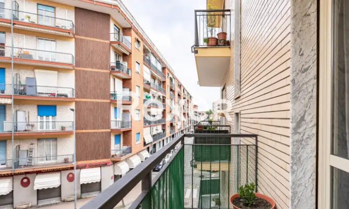 Rexer-NICHELINO-NICHELINO-ZONA-JUVARRA-TRILOCALE-OCCUPATO-TIPO-D-IMMOBILE-A-REDDITO-IN-OTTIMO-STATO-INTERNO-Terrazzo