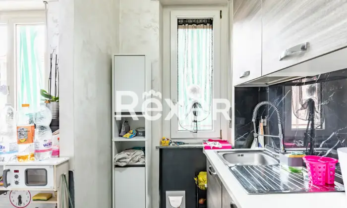 Rexer-NICHELINO-NICHELINO-ZONA-JUVARRA-TRILOCALE-OCCUPATO-TIPO-D-IMMOBILE-A-REDDITO-IN-OTTIMO-STATO-INTERNO-Cucina