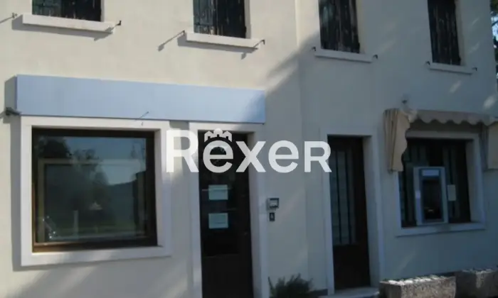 Rexer-MIRA-Mira-VE-Ex-filiale-bancaria-articolata-su-due-livelli-Altro