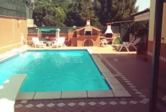 Rexer-Giugliano-in-Campania-Appartamento-in-vendita-in-via-Staffetta-a-Giugliano-in-Campania-Giardino