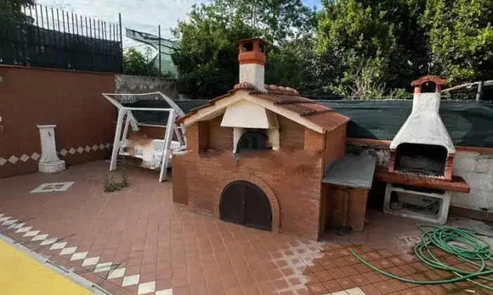 Rexer-Giugliano-in-Campania-Appartamento-in-vendita-in-via-Staffetta-a-Giugliano-in-Campania-Terrazzo