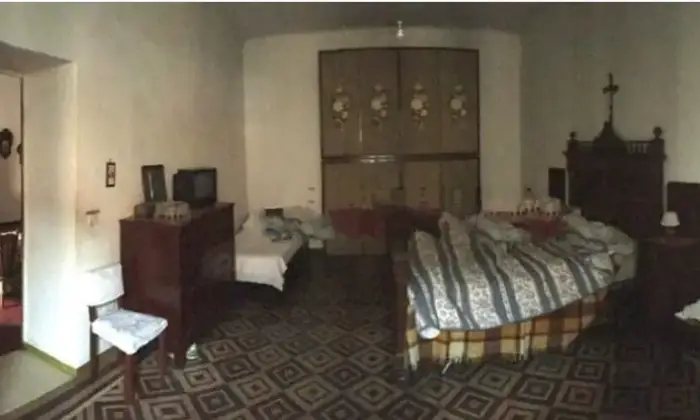 Rexer-Rocca-San-Casciano-Vendesi-Attico-in-piazza-Tassinari-Rocca-San-Casciano-CameraDaLetto